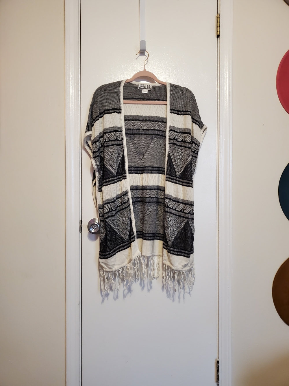 212 Women’s Black & Cream Fringe Open Front Sweater Cardigan